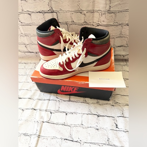Air Jordan 1. Lost & Found. Size 10.5 - Picture 10 of 14